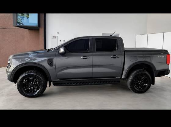 FORD RANGER 3.0 V6 TURBO DIESEL CD XLT 4X4 AUTOMÁTICO FORD RANGER 3.0 V6 TURBO DIESEL CD XLT 4X4 AUTOMÁTICO